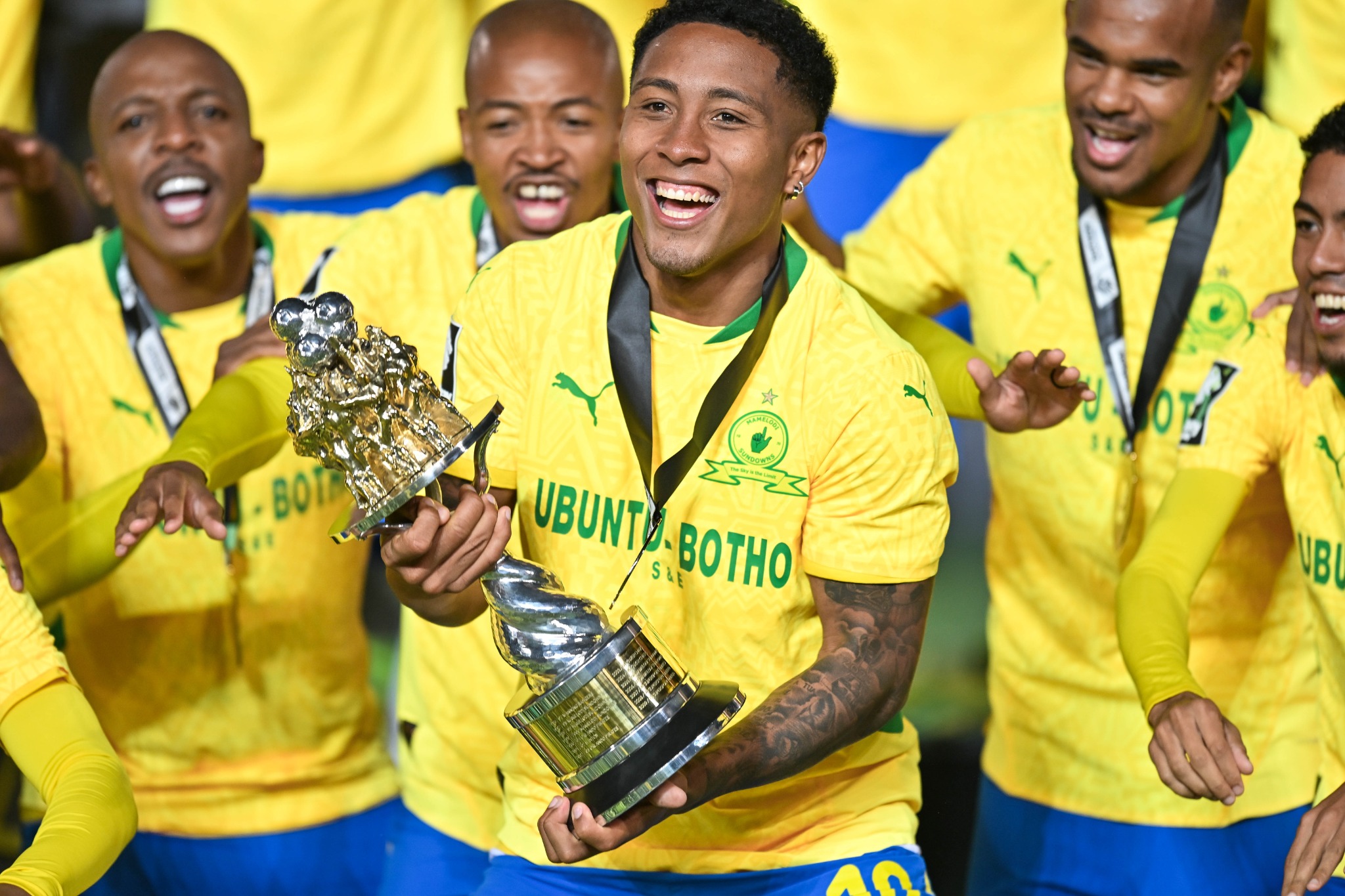 Beating the Best: Lucas Ribeiro Costa's Strike Steals the Spotlight