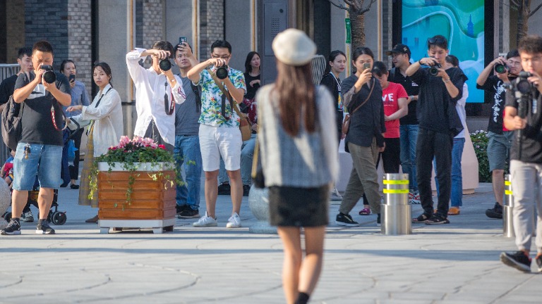 The Battle Over Privacy in Chinese Street Photography over